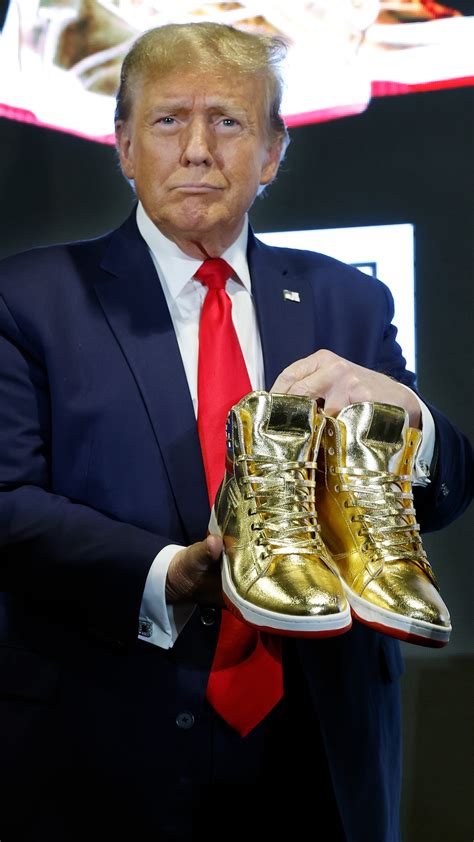 trump shoes fake|Trump debuts line of $399 sneakers, one day after $355 million  .